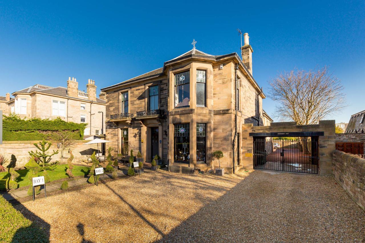 23 Mayfield EDI Exterior photo